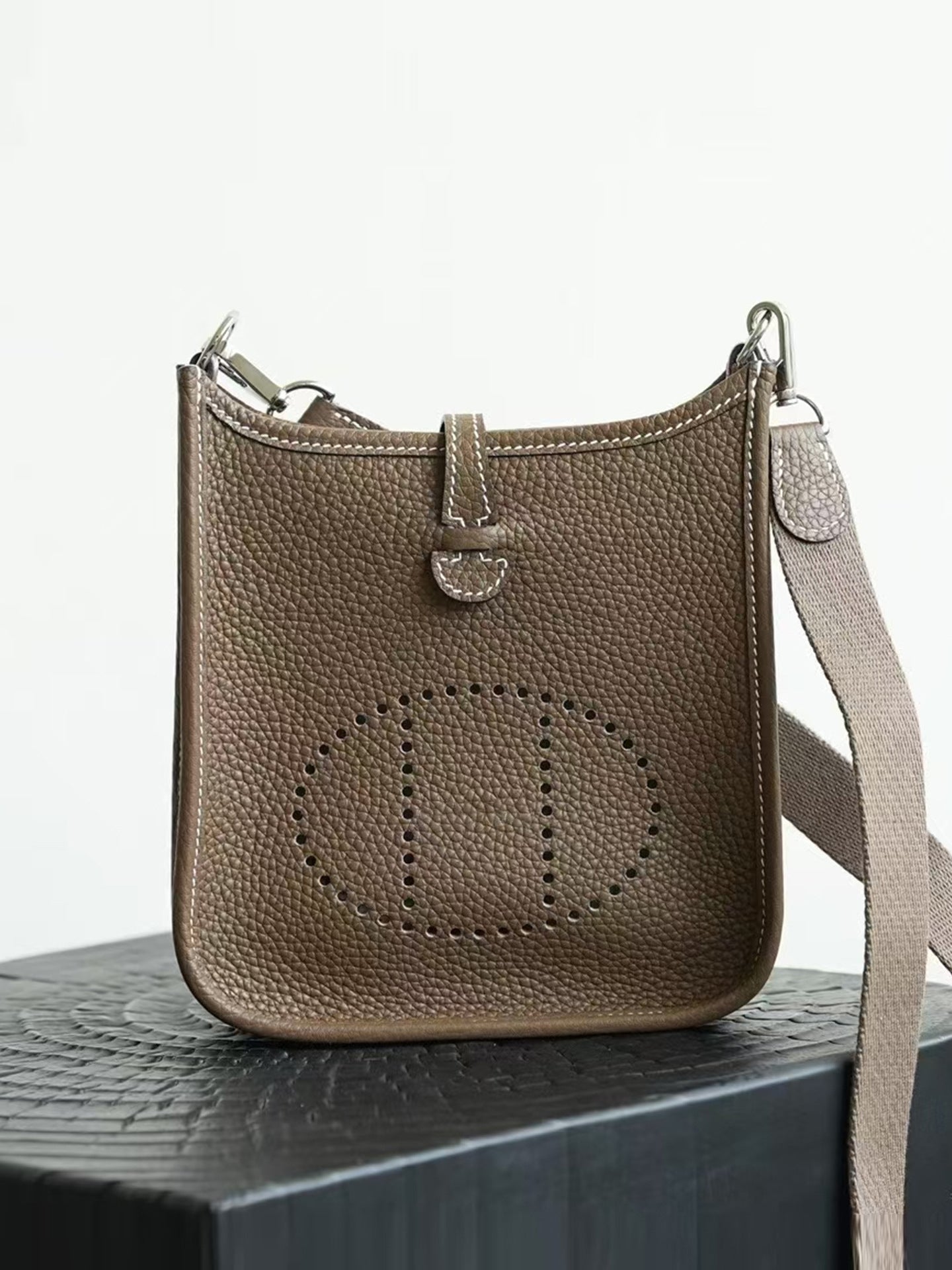 Women's Cowhide Mini Special Interest Light Luxury Bags