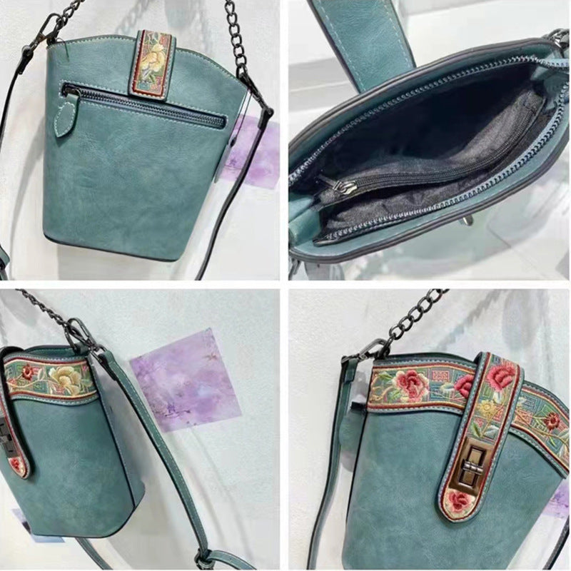 Women's Retro Chinese Style Embroidery With Cheongsam Shoulder Bags
