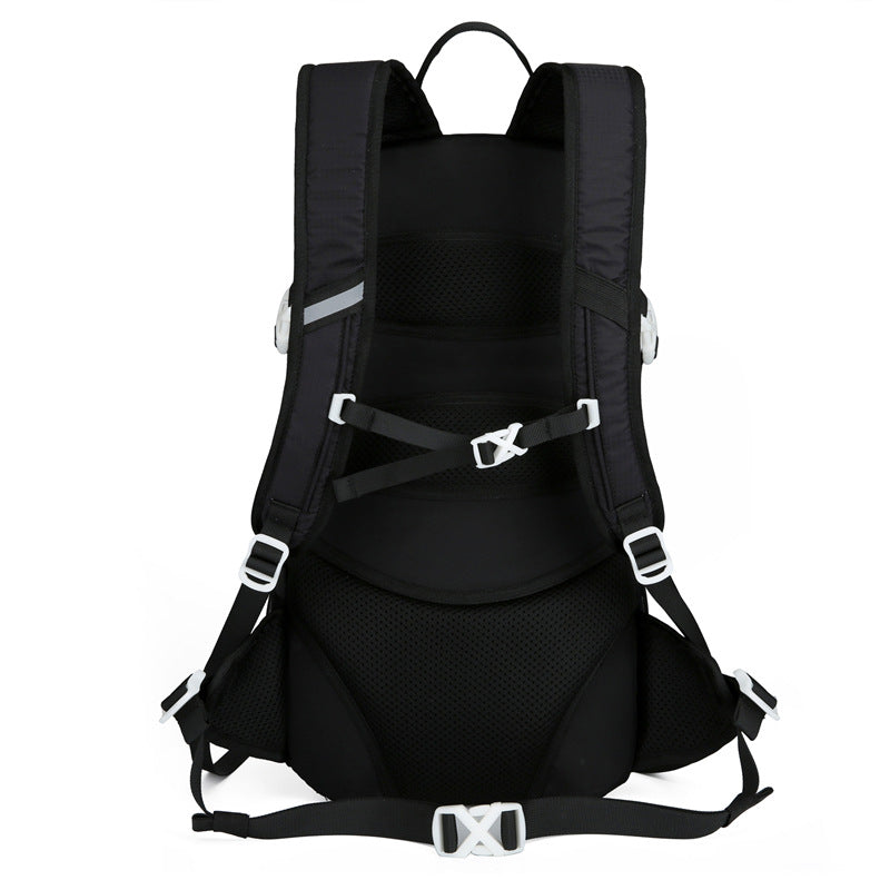 New Attractive Large Capacity Leisure Water-repellent Mountaineering Backpacks