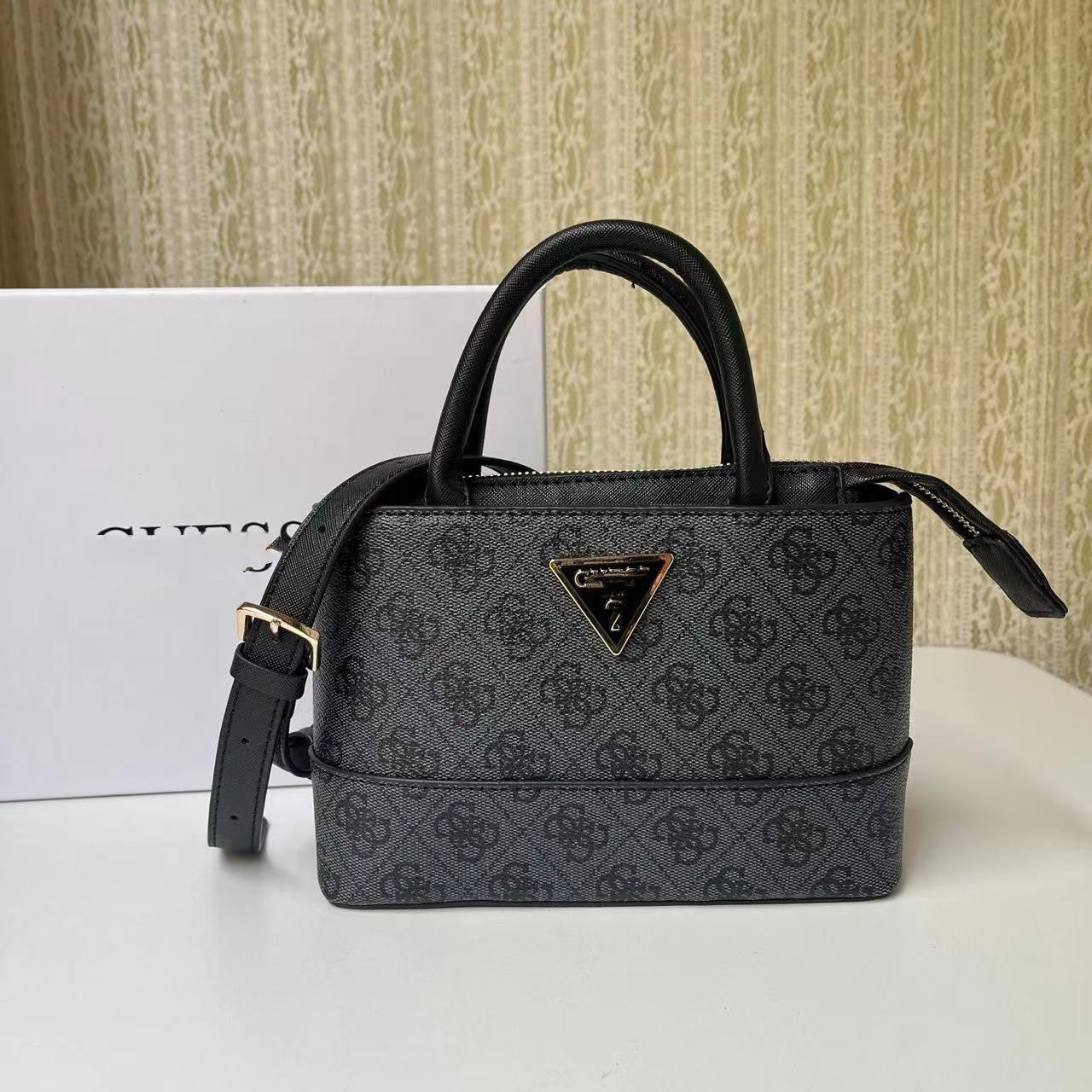 Women's Trendy Mini Sized Simple Fashion Vintage Shoulder Bags