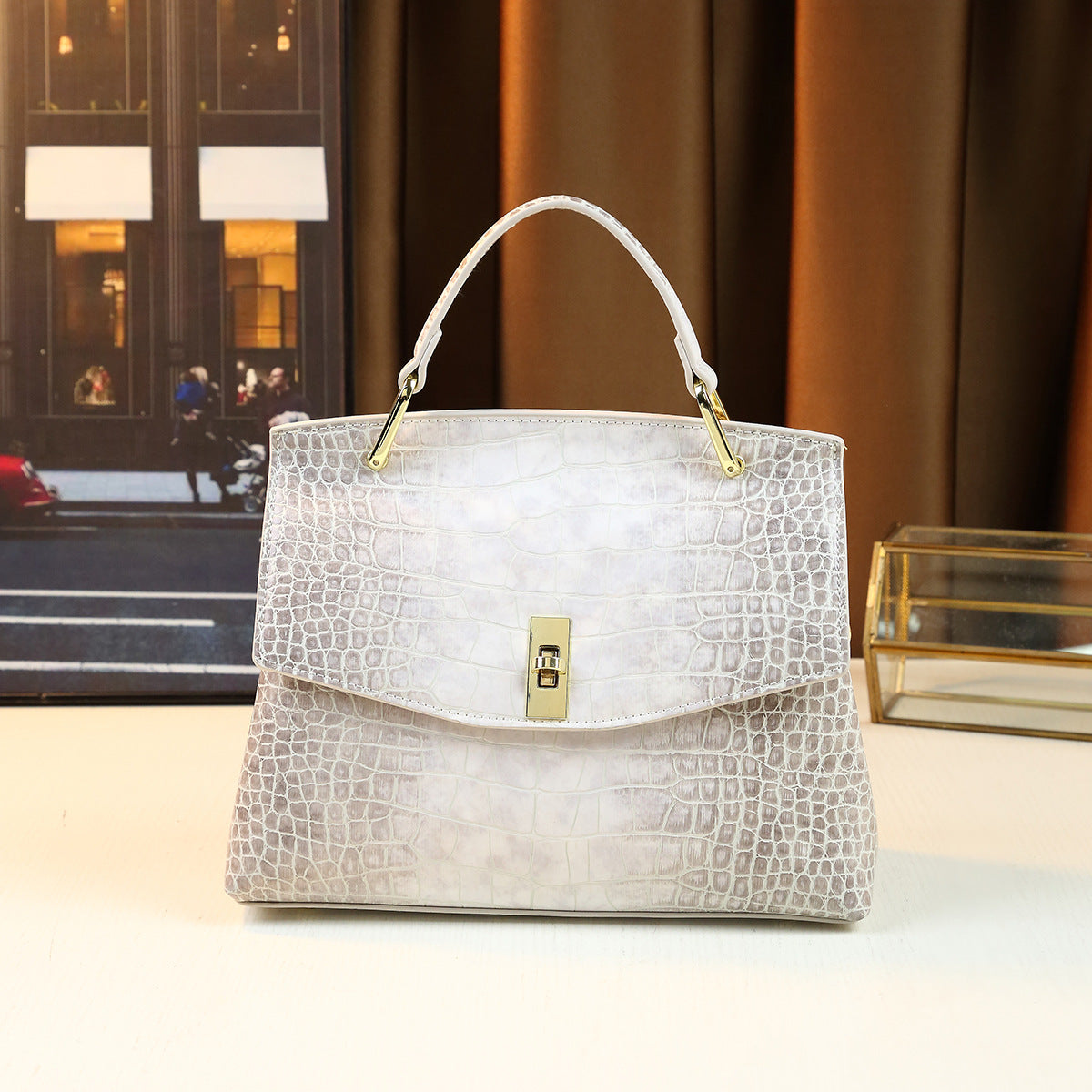 Women's Crocodile Pattern Patent Leather Fashion File Shoulder Bags