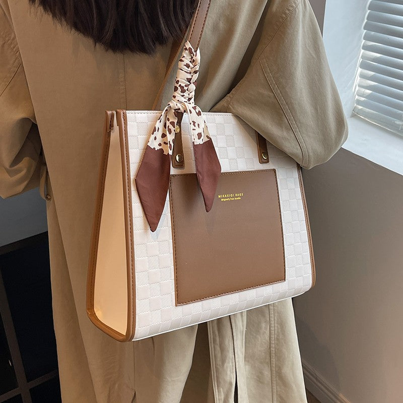 Women's Large Capacity Commuter Summer Genuine Leather Shoulder Bags
