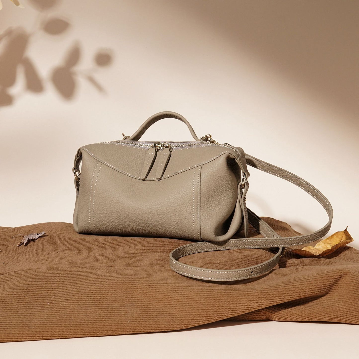 First Layer Cowhide Boston Simple Textured Bags