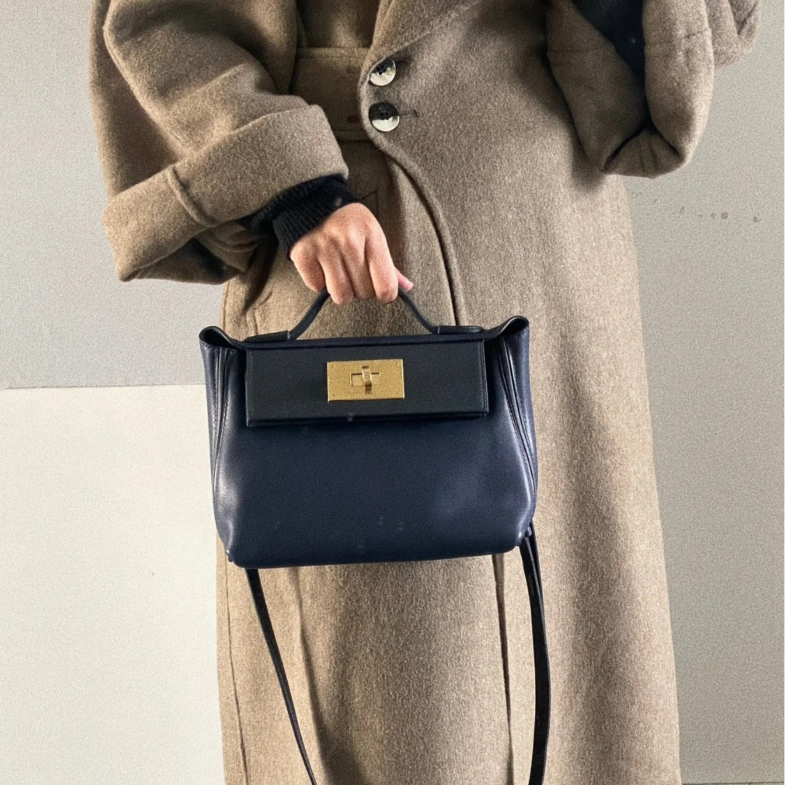 Women's Top Layer Leather Cowhide Kelly Wings Crossbody Bags