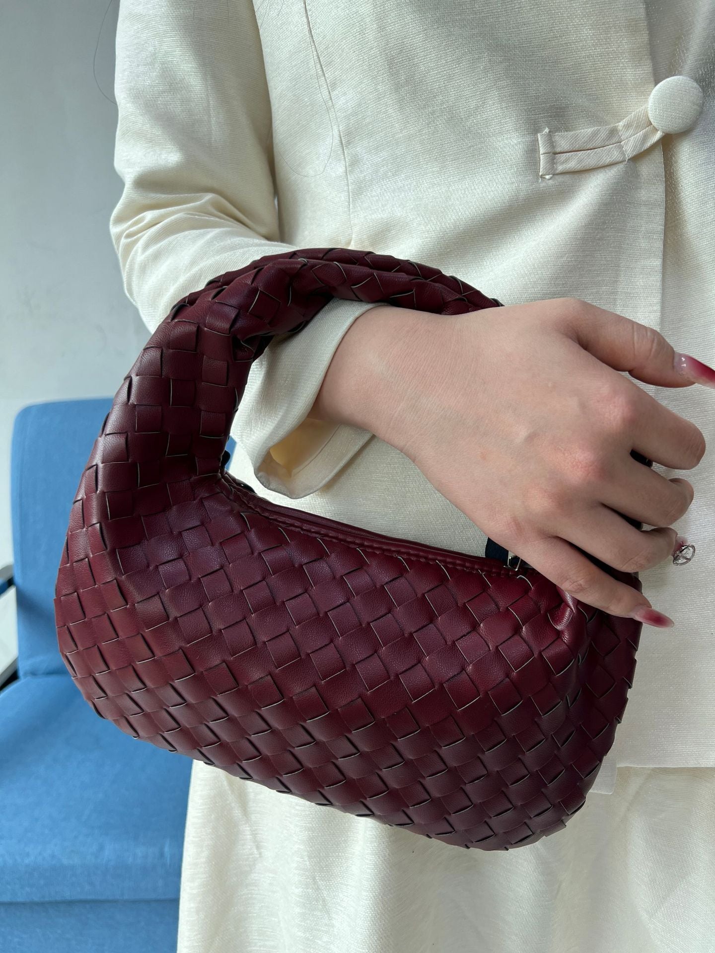 Classic Trendy Cool Hand-woven Horn Portable Handbags