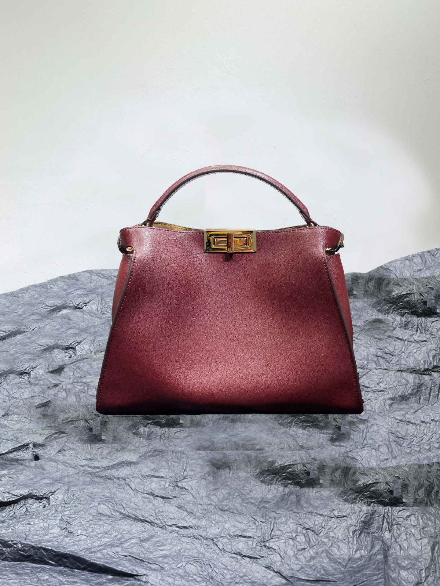 Women's Genuine Leather With Cat Design Catch Crossbody Bags