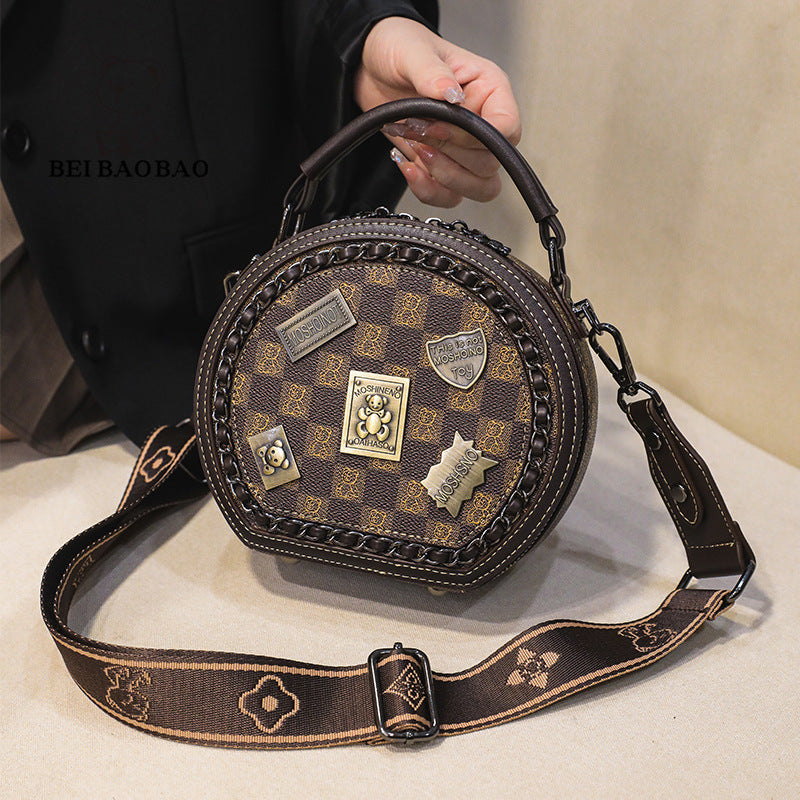 Women's Source Fashion Badge Wide Strap Round Crossbody Bags