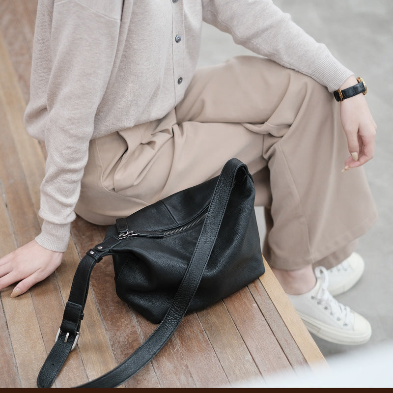 Women's Retro Genuine Leather Dumpling Lightweight Trendy Shoulder Bags