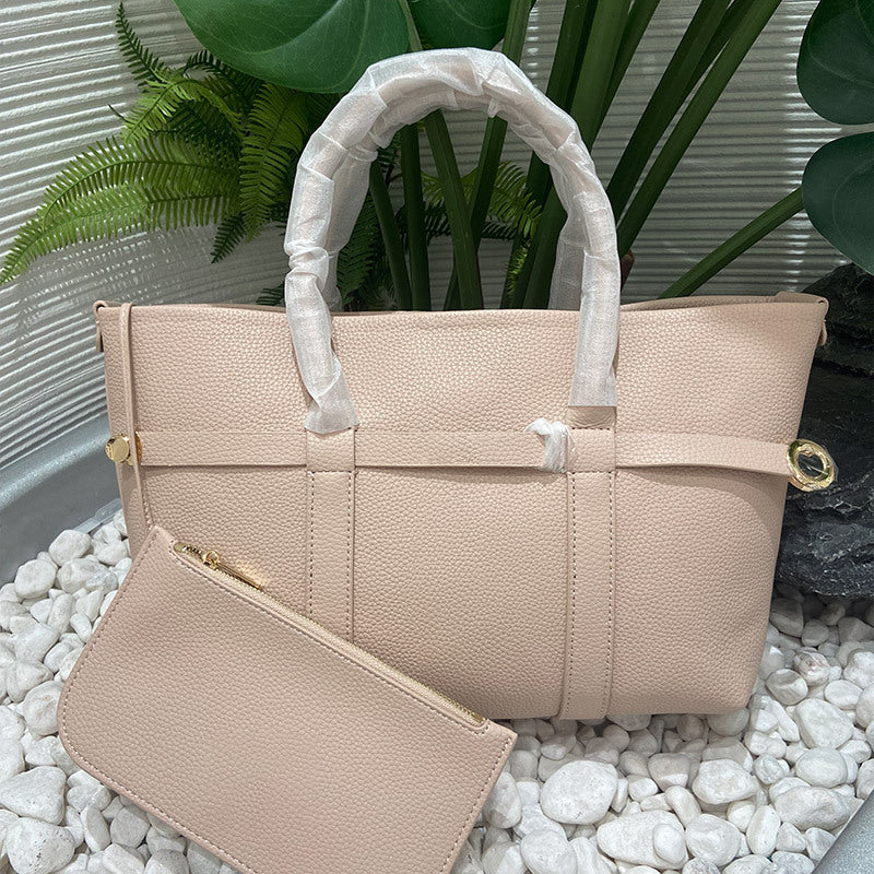 Charming Women's Niche Vegetable Basket Commuter Tote Bags