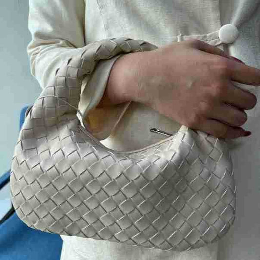 Classic Trendy Cool Hand-woven Horn Portable Handbags