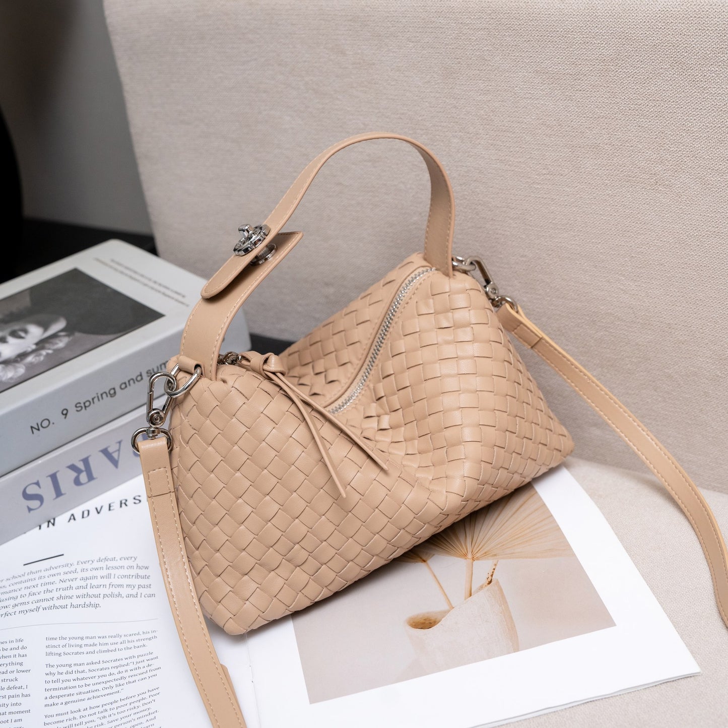 Women's Rhombus Dumpling Sheepskin Woven Hand Shoulder Bags