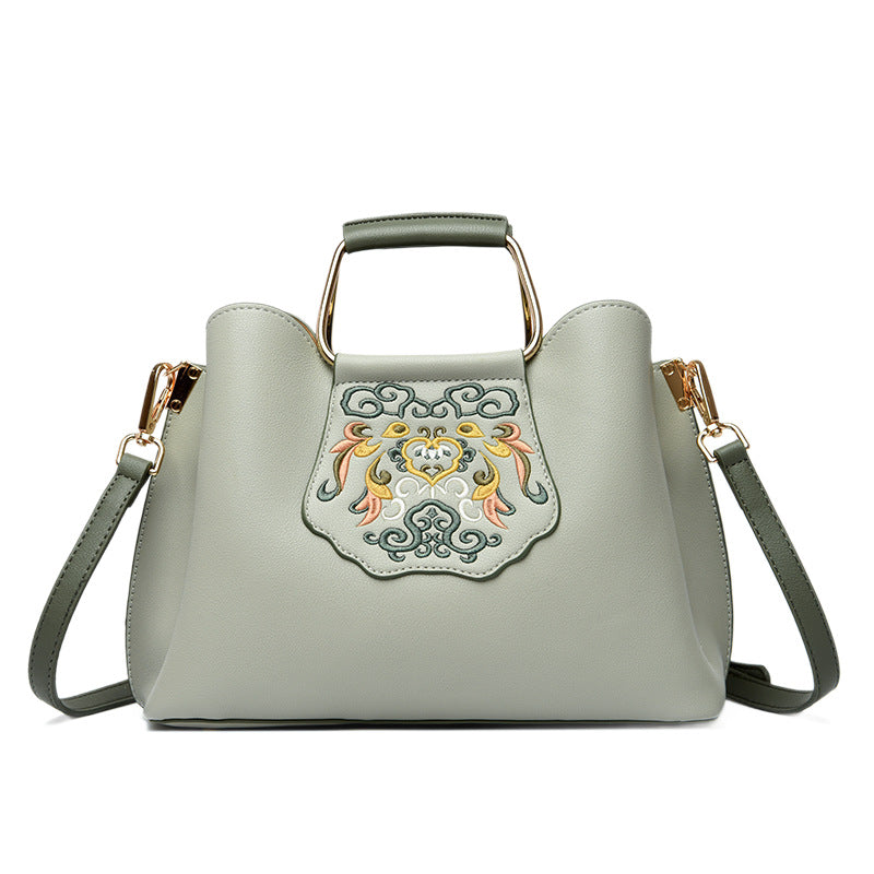 Women's Chinese Style Embroidery High-grade Fashionable Elegant Bridal Large Handbags