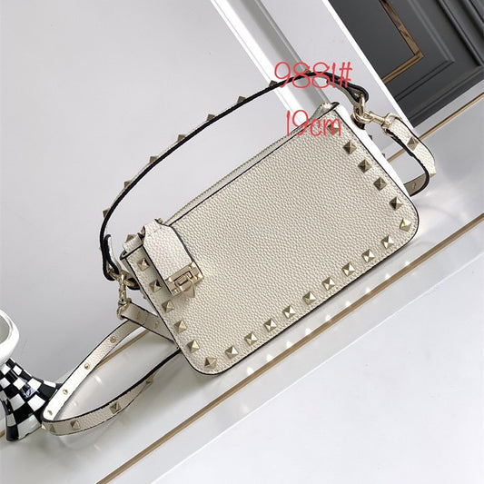 Studded Underarm Toe Cap Layer Versatile Crossbody Bags