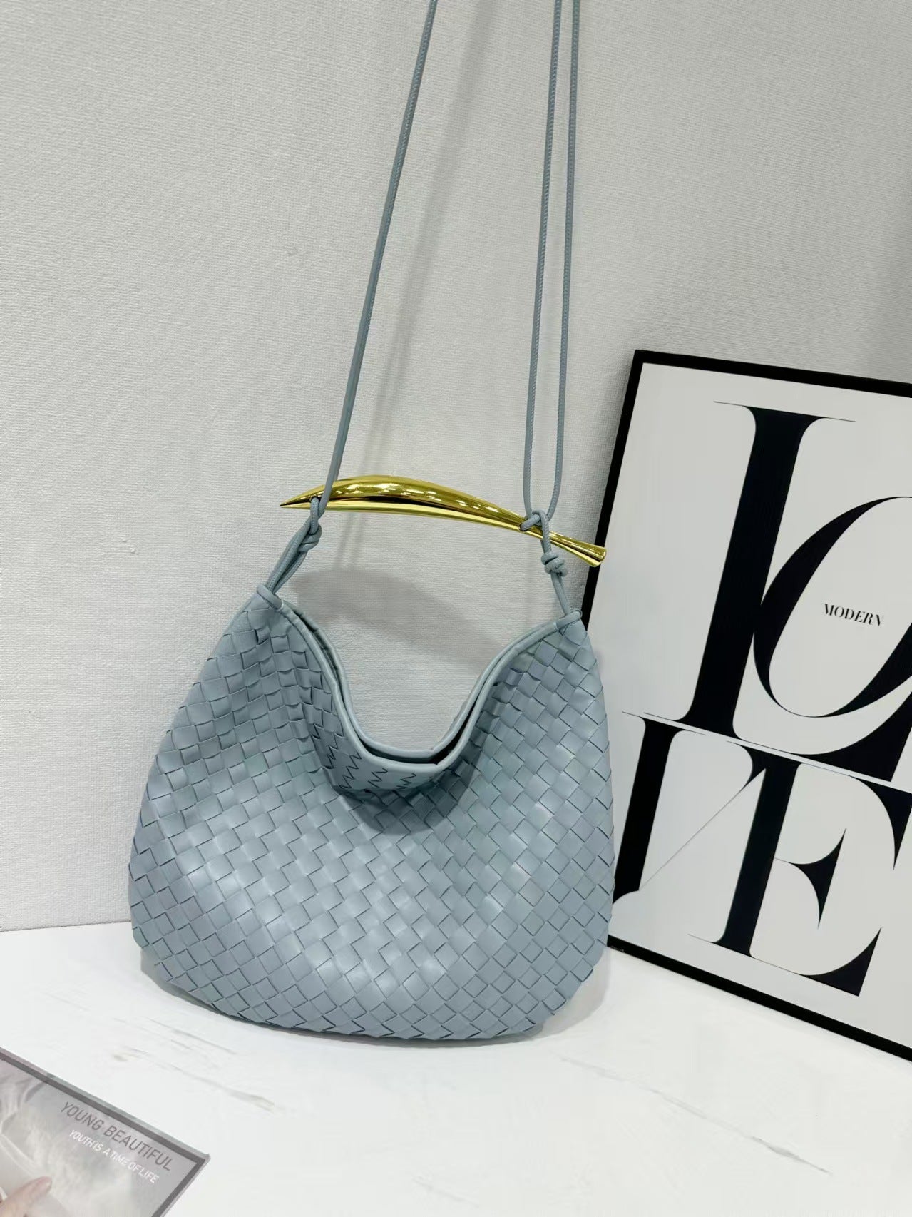 Slouchy Stylish Woven Vintage Metal Elegant Handbags