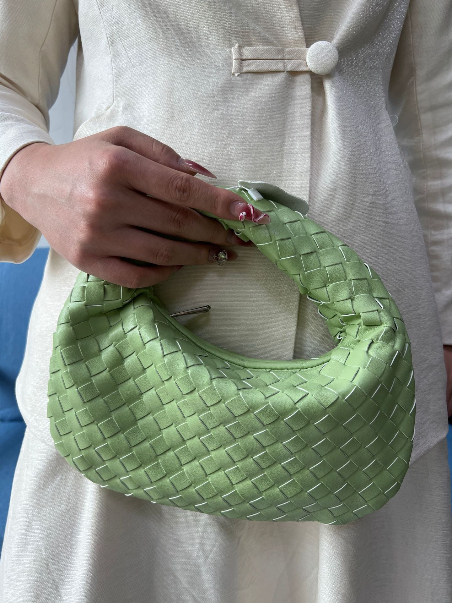 Classic Trendy Cool Hand-woven Horn Portable Handbags