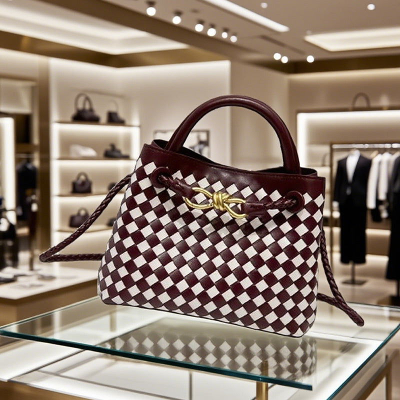 Stylish Glamorous Fashion Handmade Woven Commuting Handbags