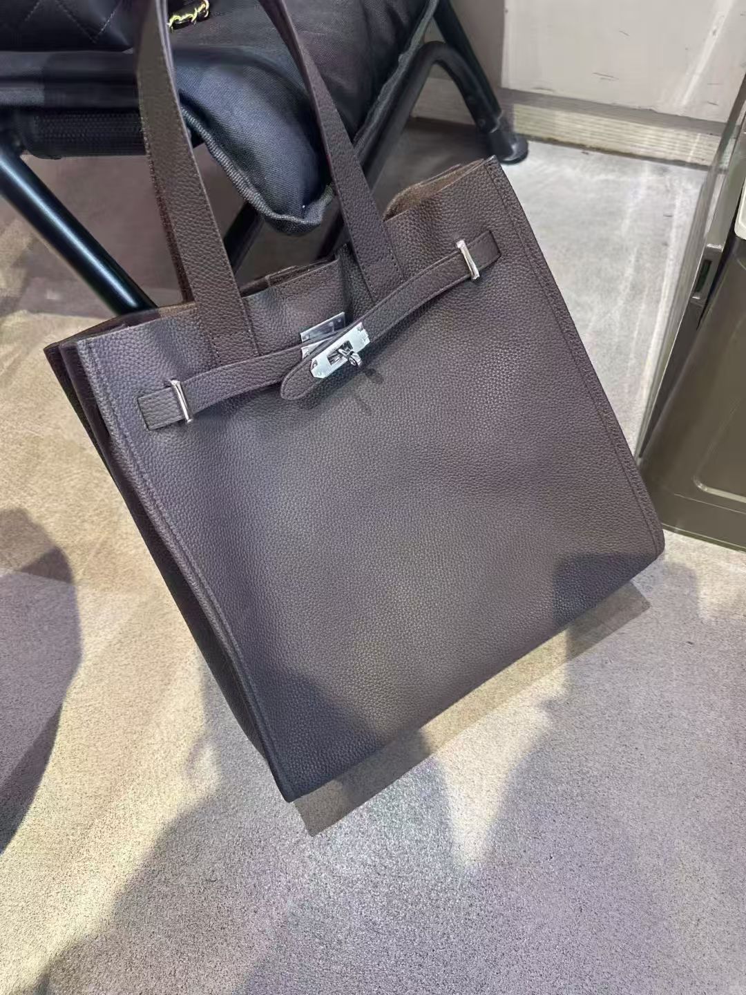 New Glamorous Commuter Kelly Large Leather Crossbody Bags