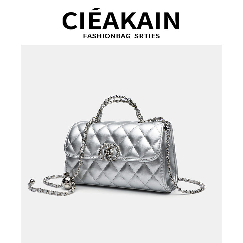 Women's Fashion Chain Classic Style Embroidery Handbags