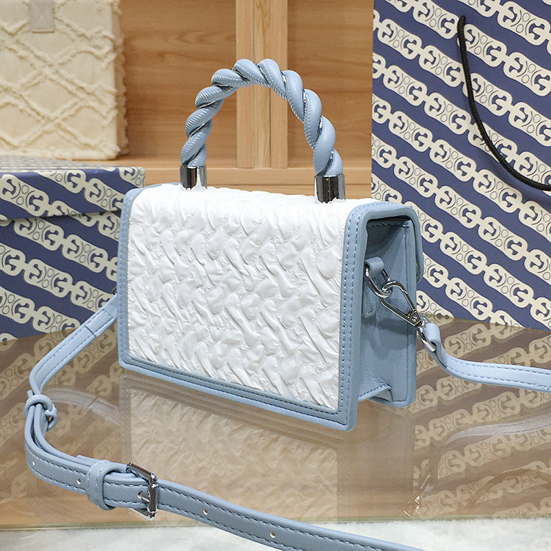 Hand-woven Niche Color Matching Pleated Portable Handbags