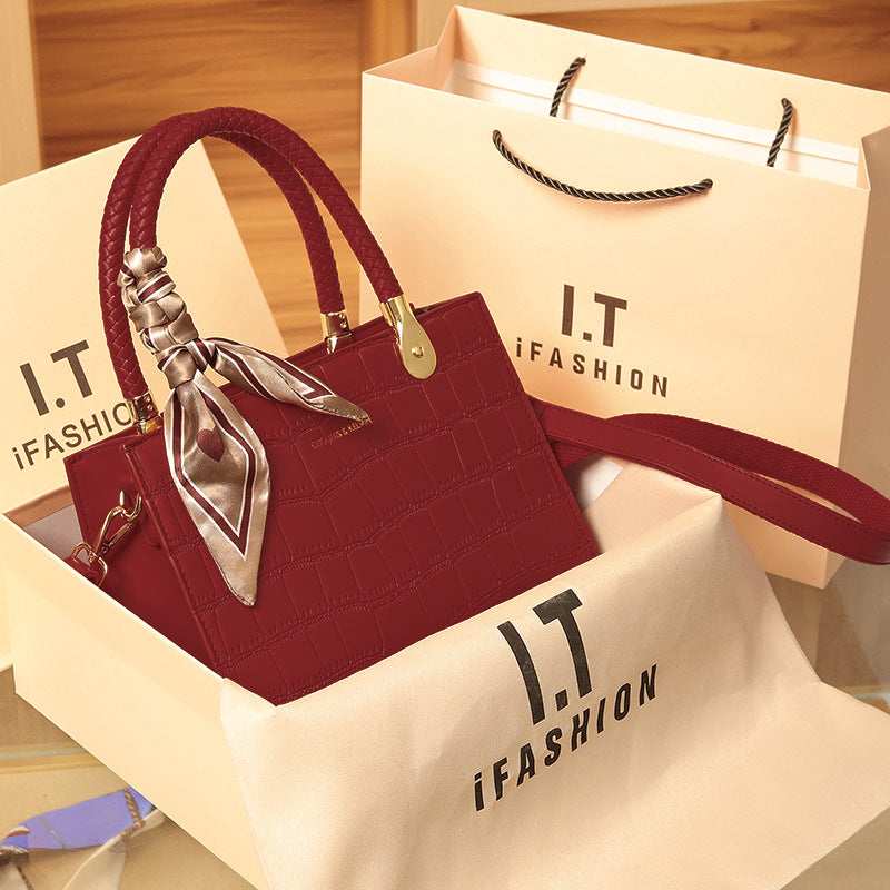 Women's Light Luxury Bride Red Wedding Mother Handbags