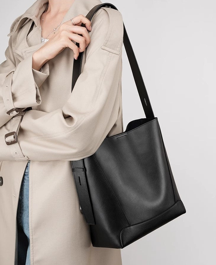 Women's Genuine Leather Versatile Large Capacity Commuter Shoulder Bags
