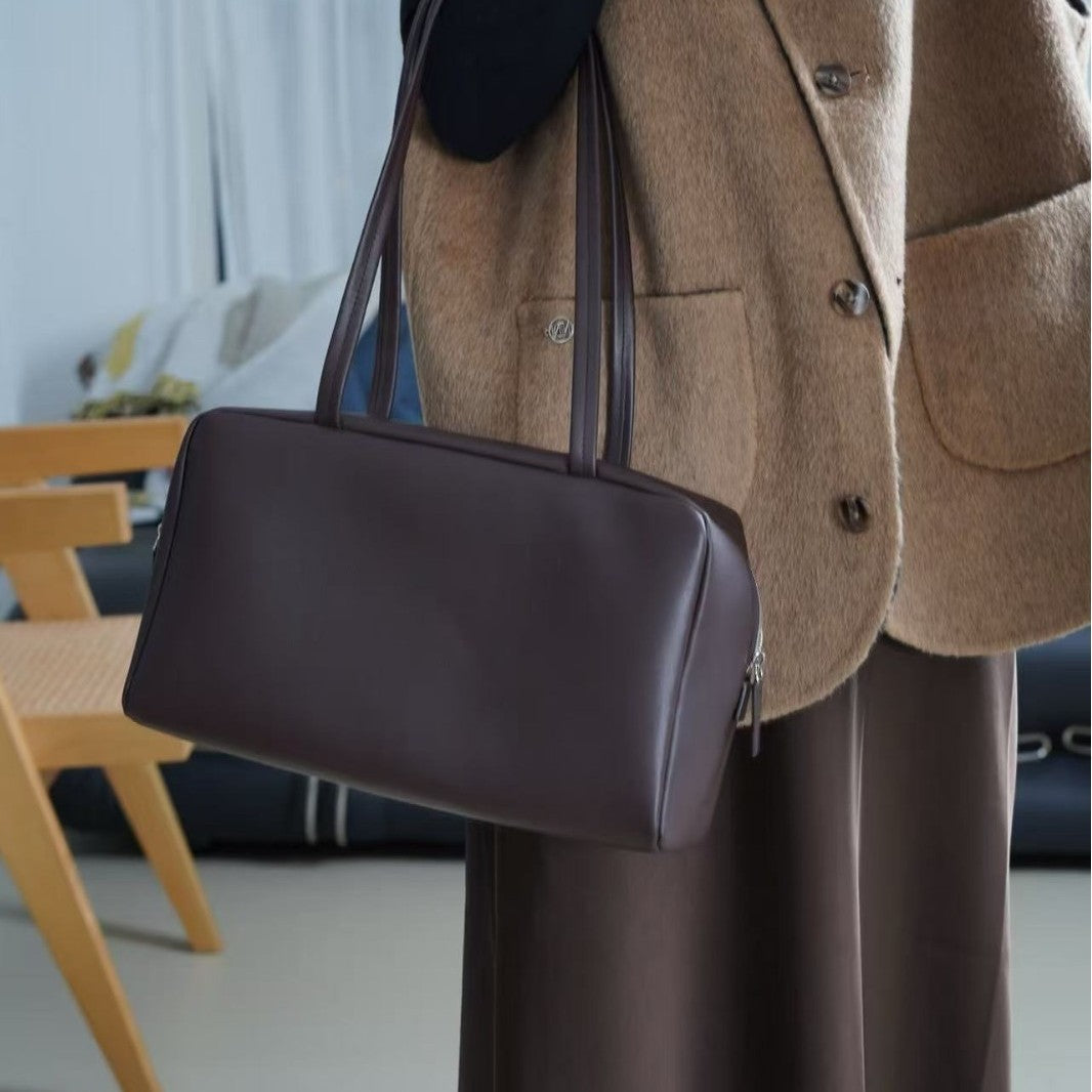 Women's Style Bowling Cowhide Leather Commute Large Capacity Shoulder Bags