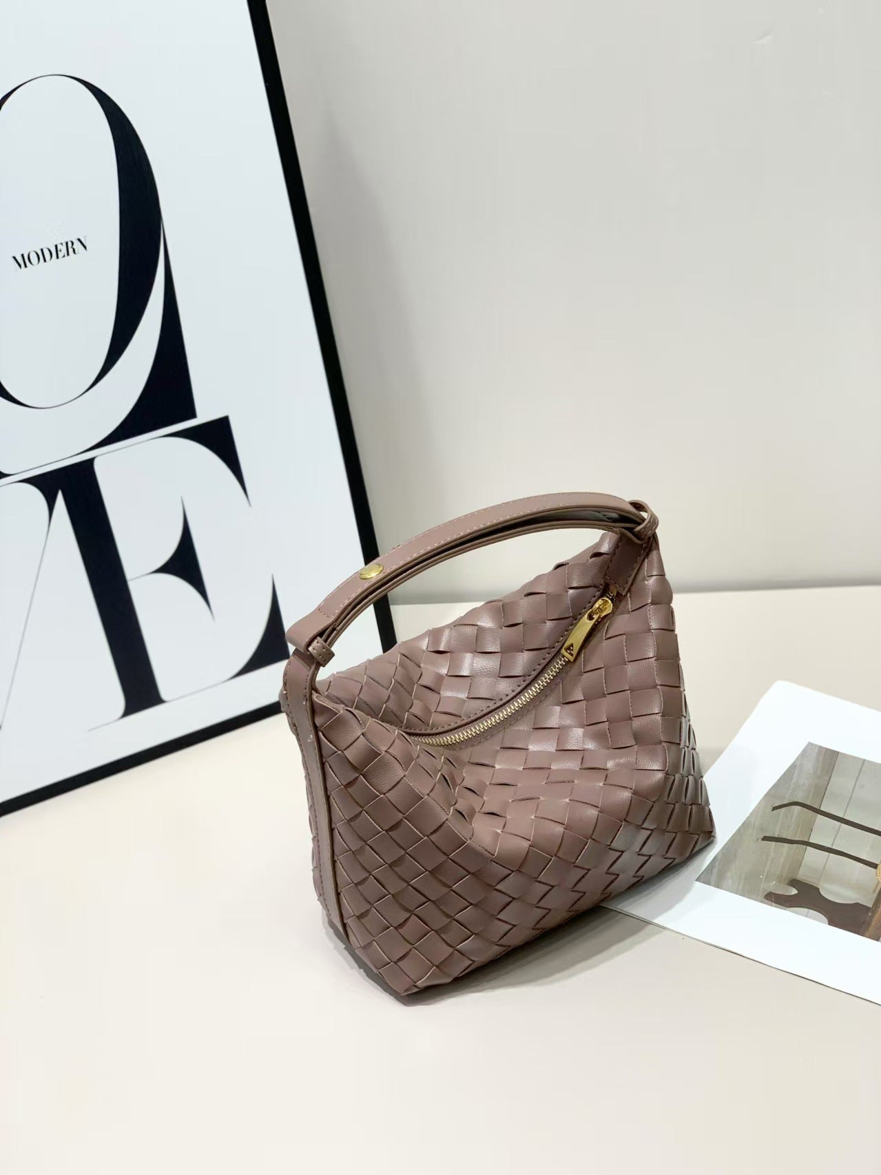 Women's Western Style Fashion Woven Retro Trend Handbags