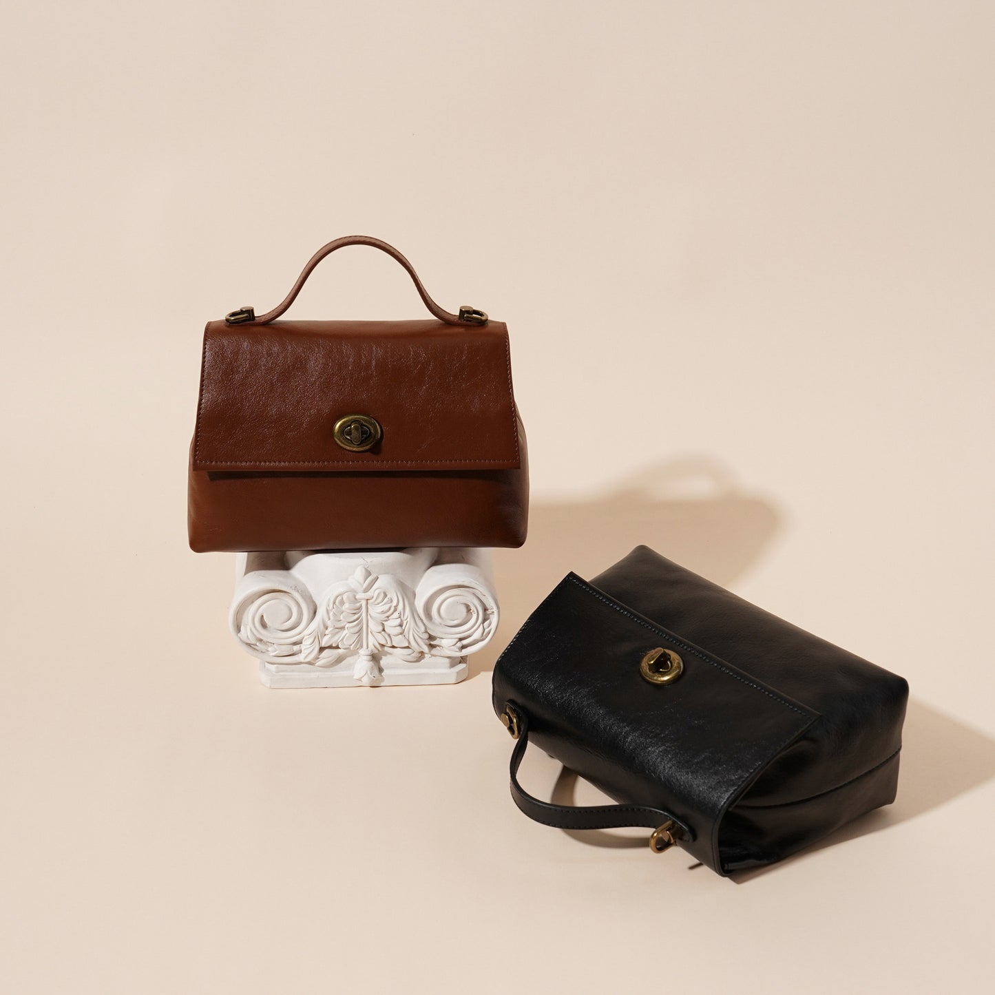 Women's Retro First Layer Leather Flip Genuine Crossbody Bags