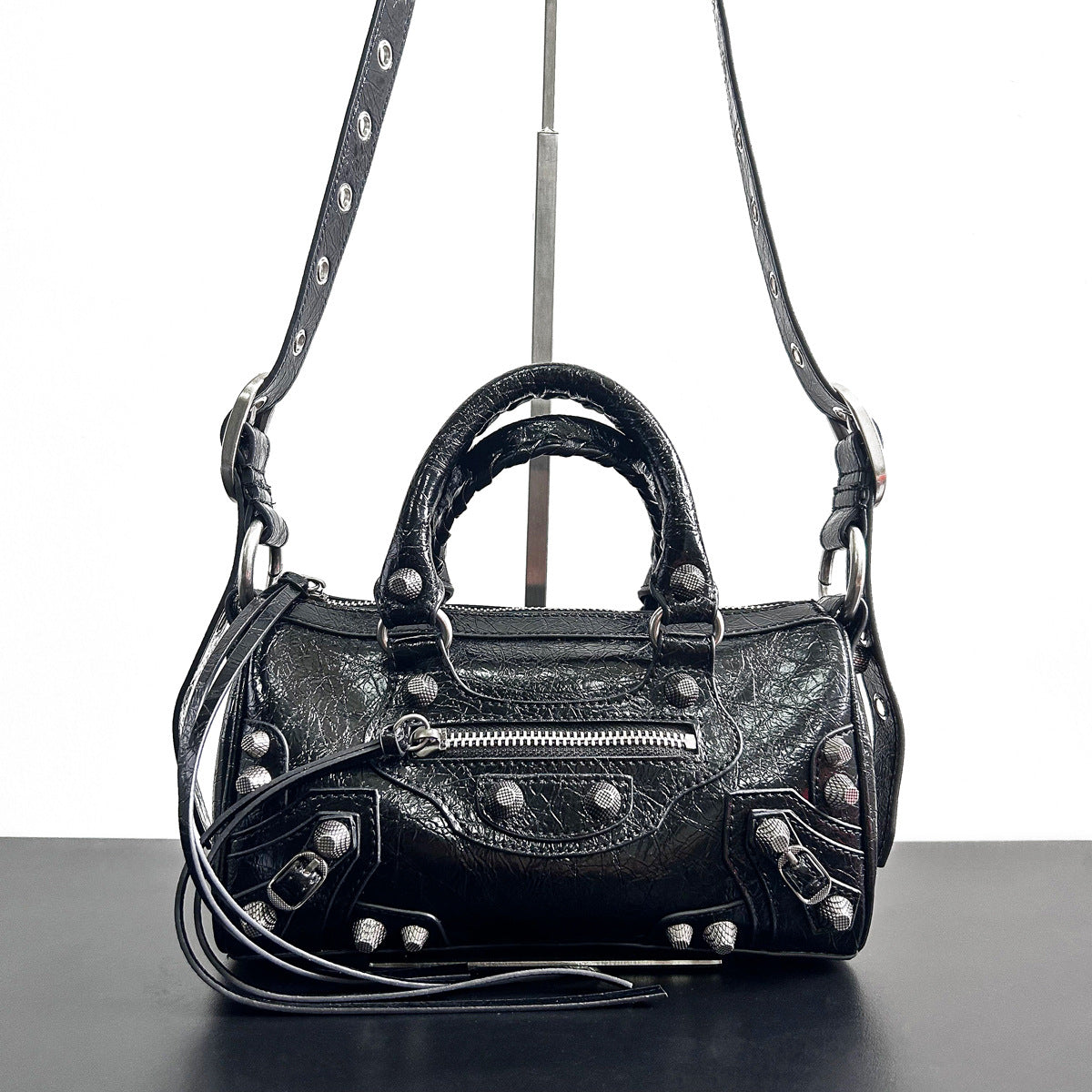 Fashionable Dark Motorcycle Rivet Design Little Shoulder Bags
