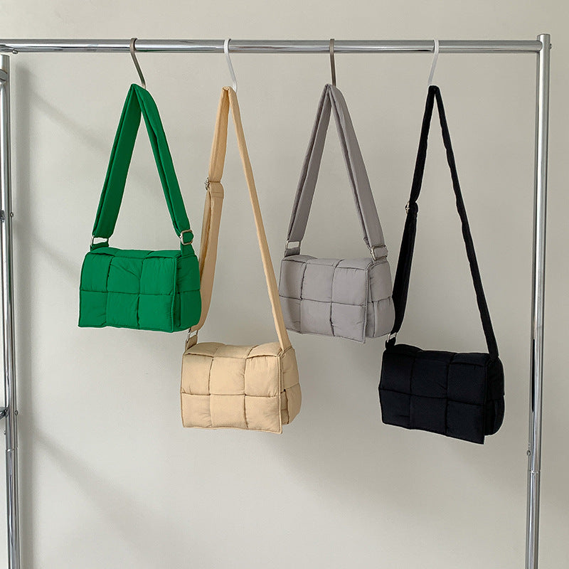 Women's Niche Woven Pillow High-grade Versatile Tofu Crossbody Bags