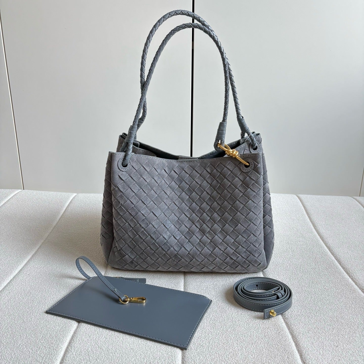 Women's Frosted Woven Drop Umbrella Fashion Crossbody Bags