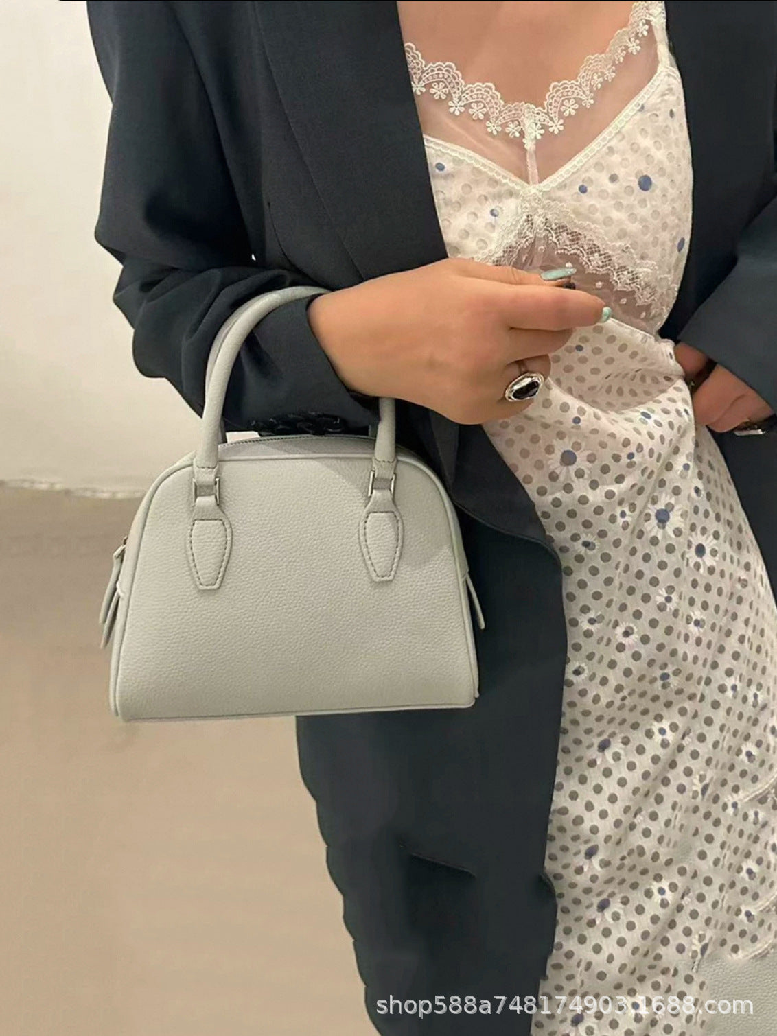 Women's Genuine Leather Boston Bowling High-grade Niche Handbags