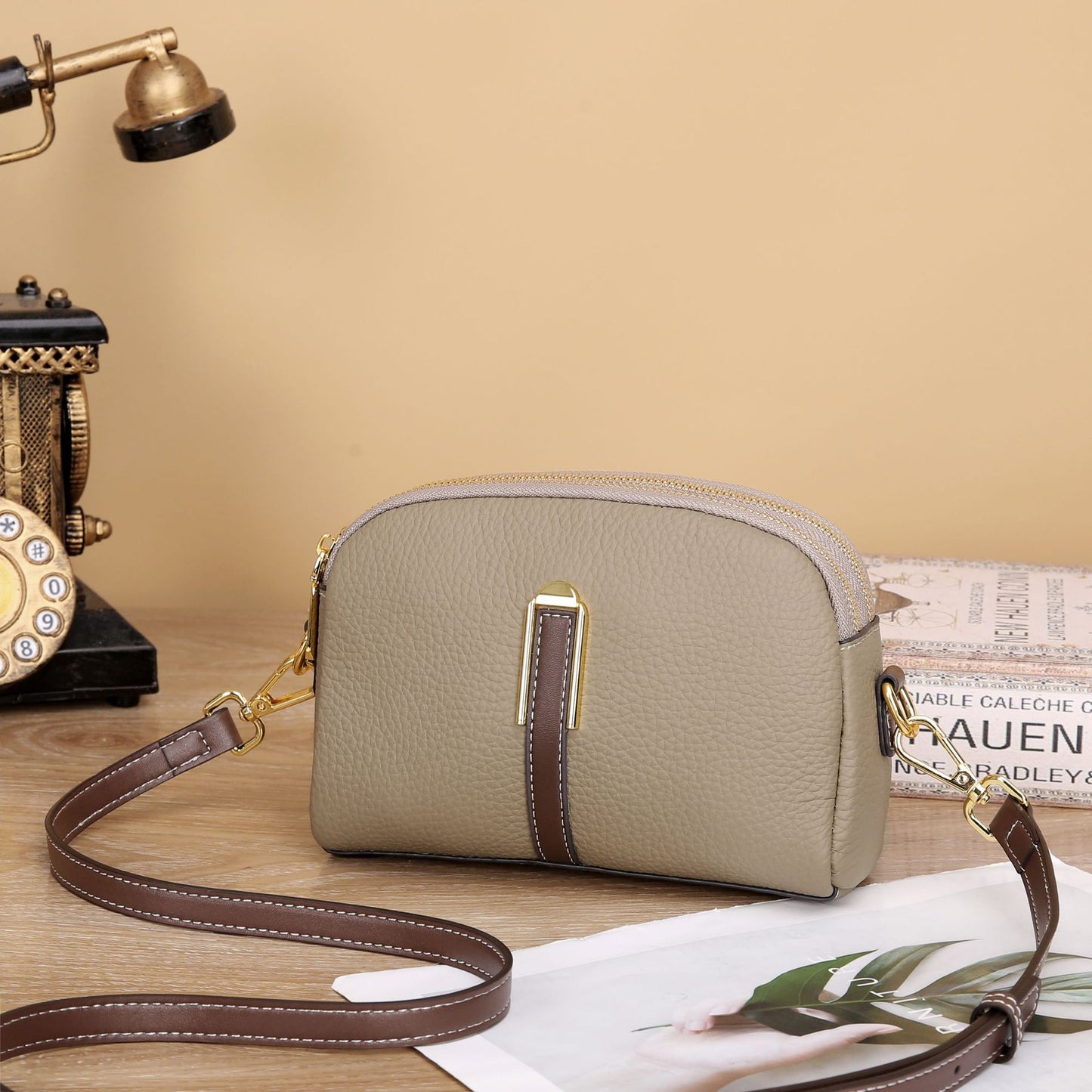 Women's First Layer Cowhide Lady's Shell Mobile Crossbody Bags