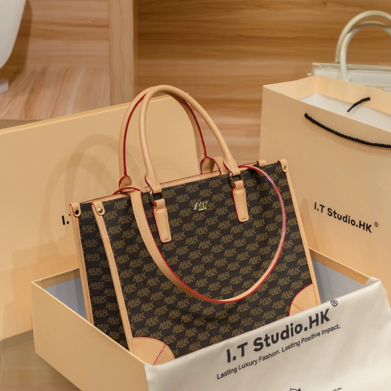 Women's Fashionable Leather Niche Commuter Big Crossbody Bags