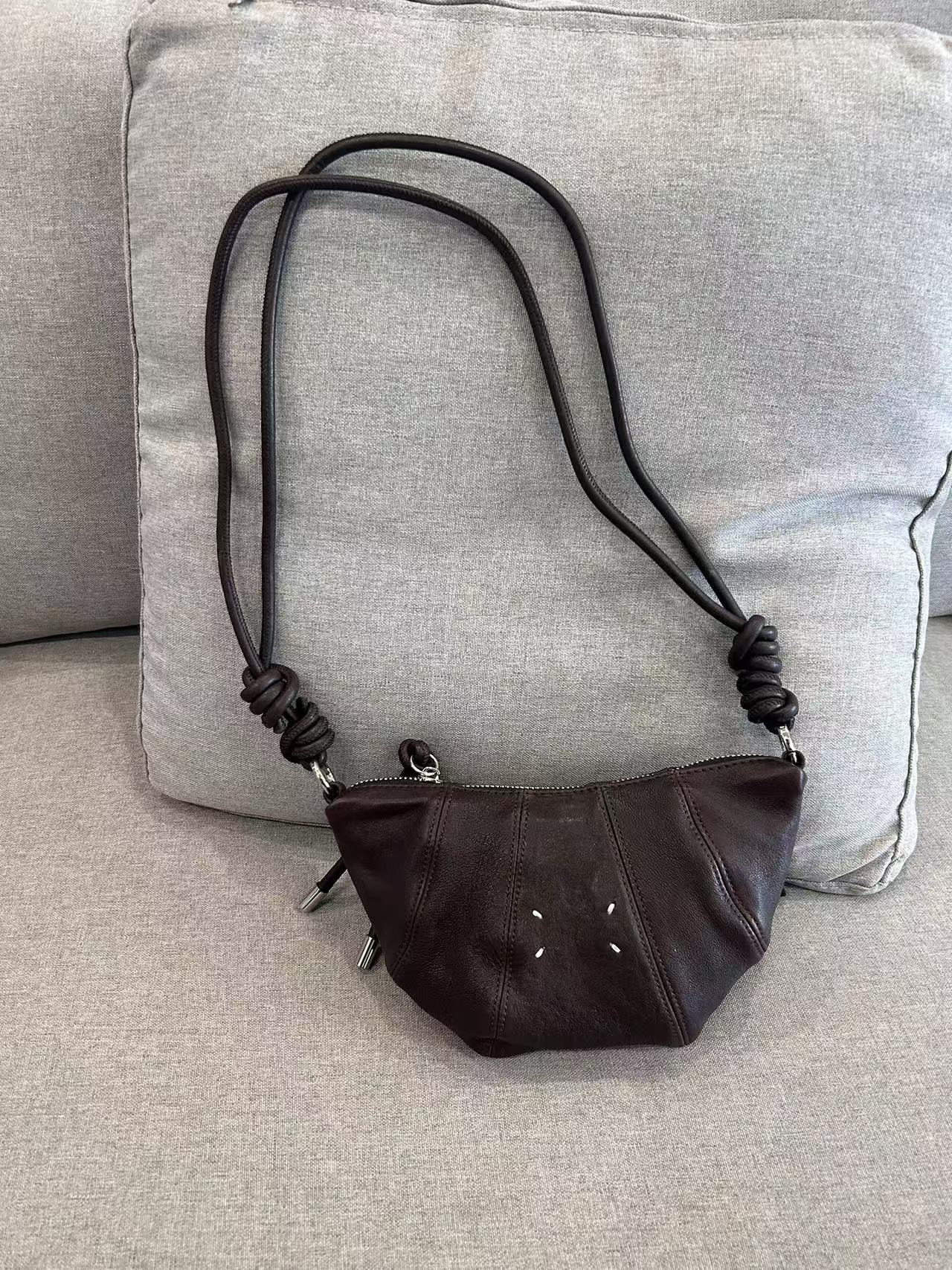 Design Stitching Knotted Croissant Sheepskin Dumpling Crossbody Bags
