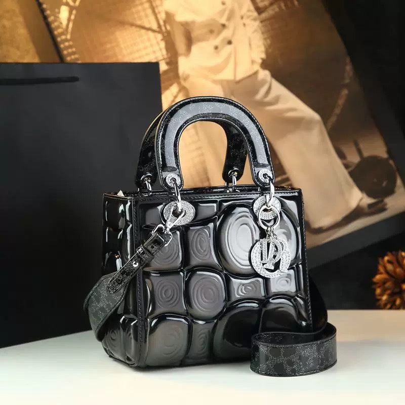 Women's Retro Genuine Leather Fashion Portable Diana Crossbody Bags