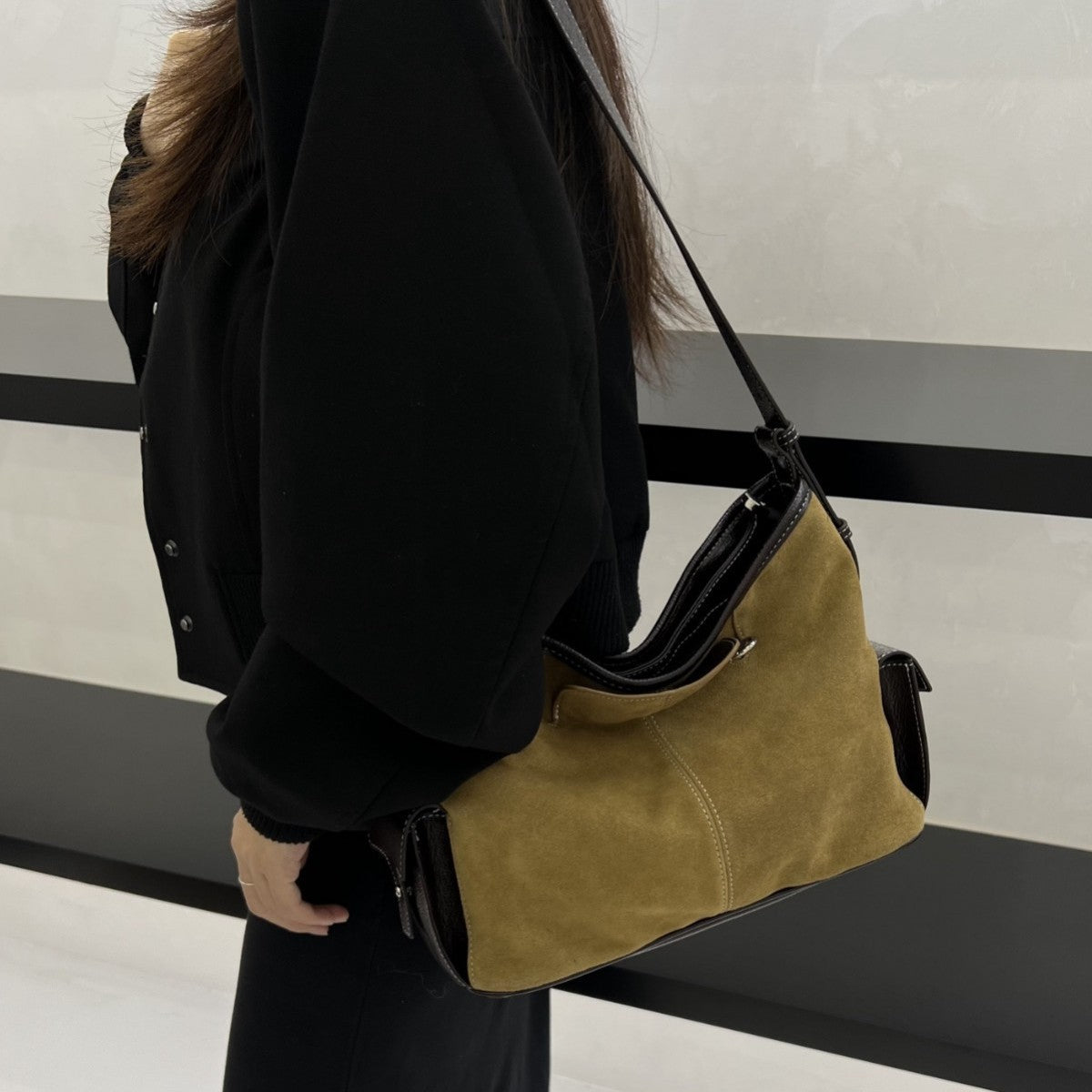 Women's Mountain Frosted Cowhide Leather Large Capacity Commuting Elegant Shoulder Bags