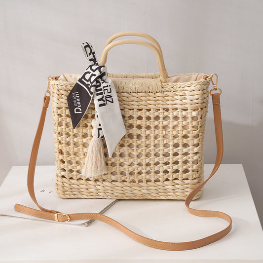 Straw Basket Hollow With Tassel Simple Bags