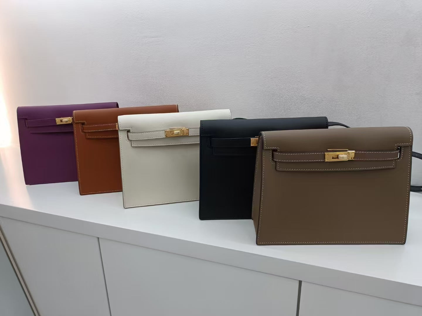 Women's Trendy Kelly Shoulders Genuine Leather Retro Shoulder Bags