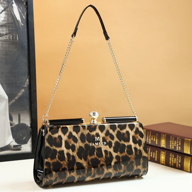 Women's Patent Leather Fashionable Clip Chain Underarm Arm Bags