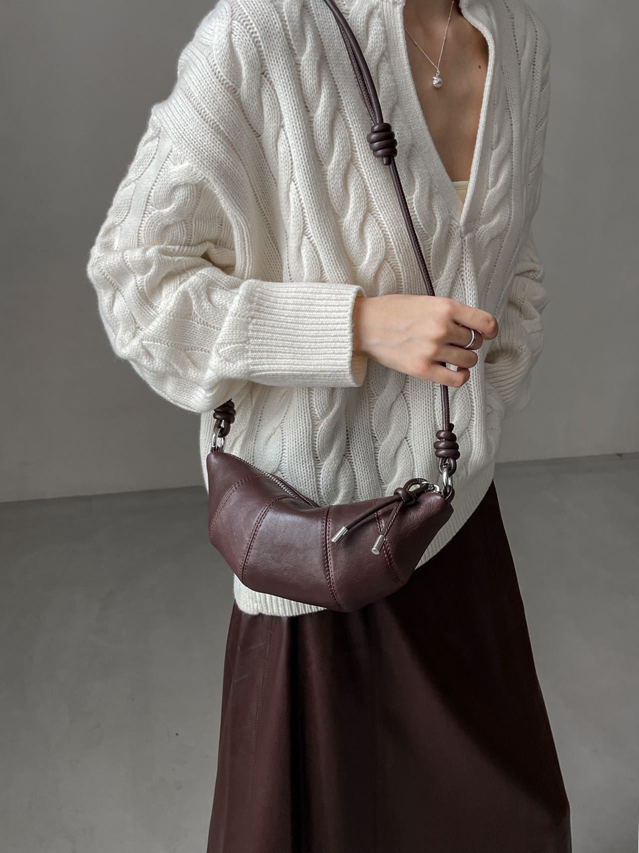 Women's Niche Croissant Fashion Genuine Leather Underarm Bags