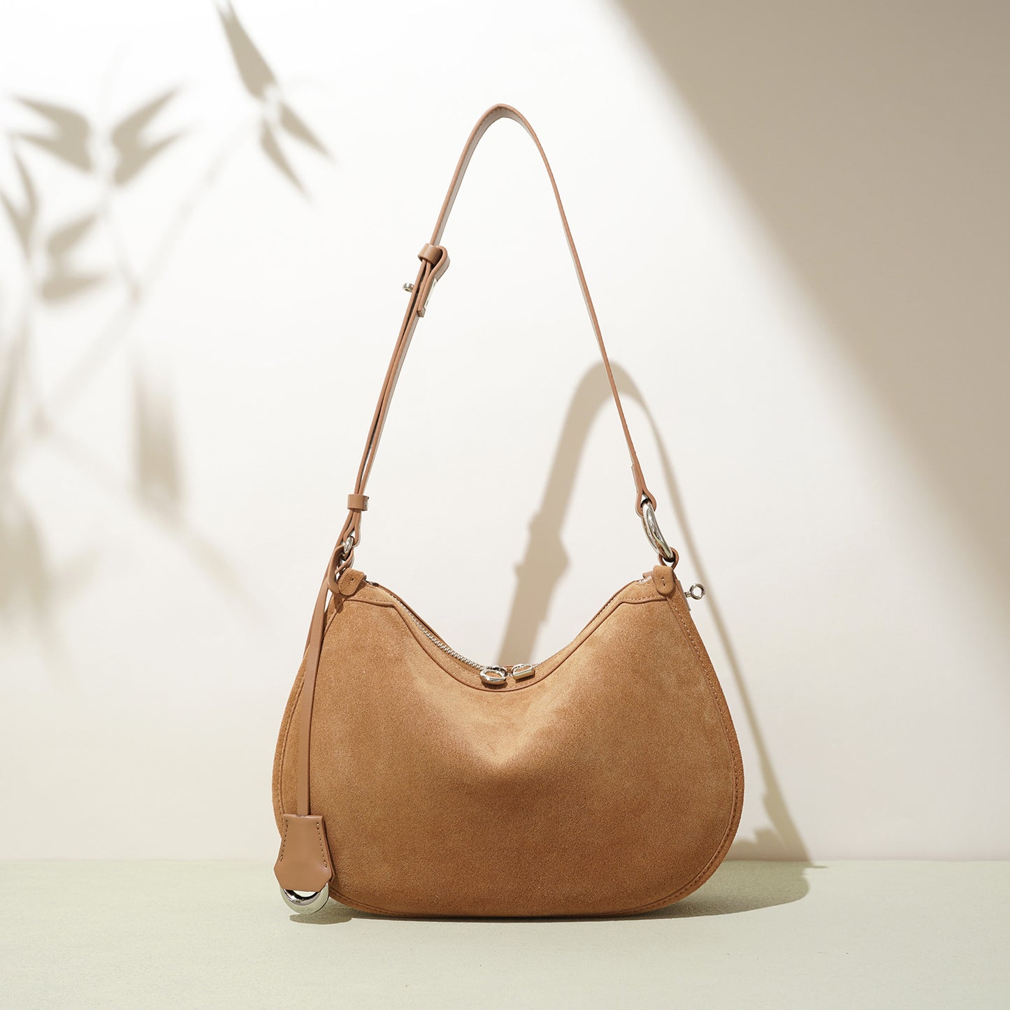 Women's Leather High-grade Crescent Moon Classic Crossbody Bags