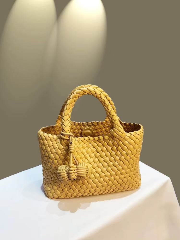 Cool Women's Vegetable Basket High-grade Niche Crossbody Bags