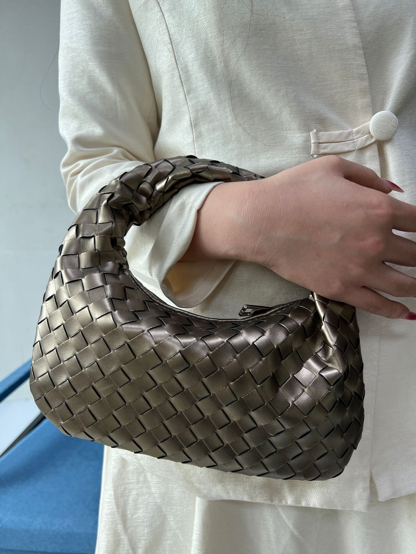 Classic Trendy Cool Hand-woven Horn Portable Handbags