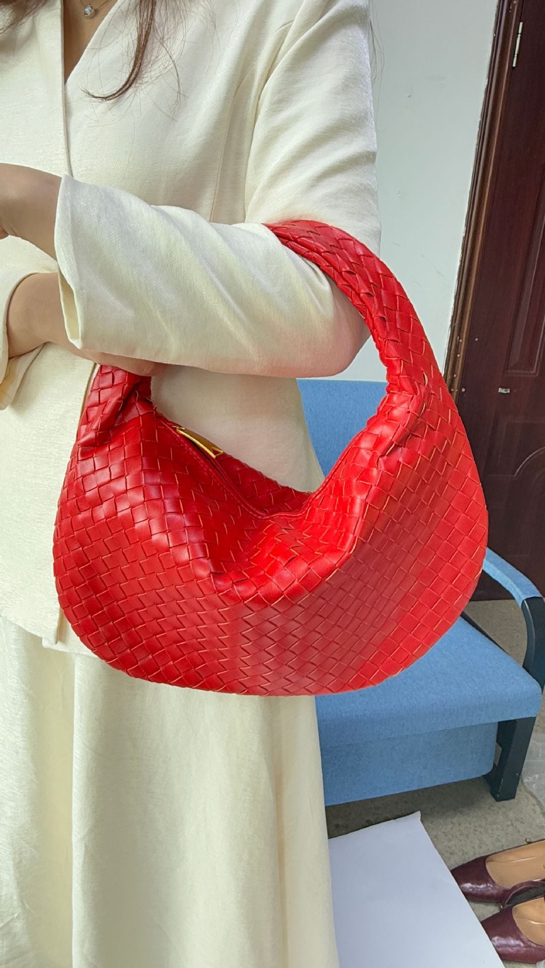Glamorous Hand-woven Croissant Spring Knotted Underarm Handbags