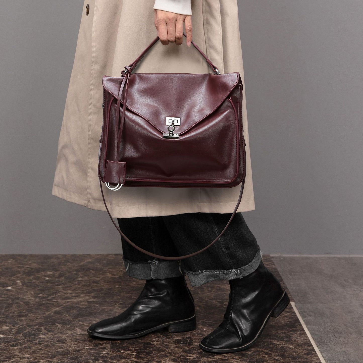 Women's Tanned Soft Leather Light Luxury Large Crossbody Bags
