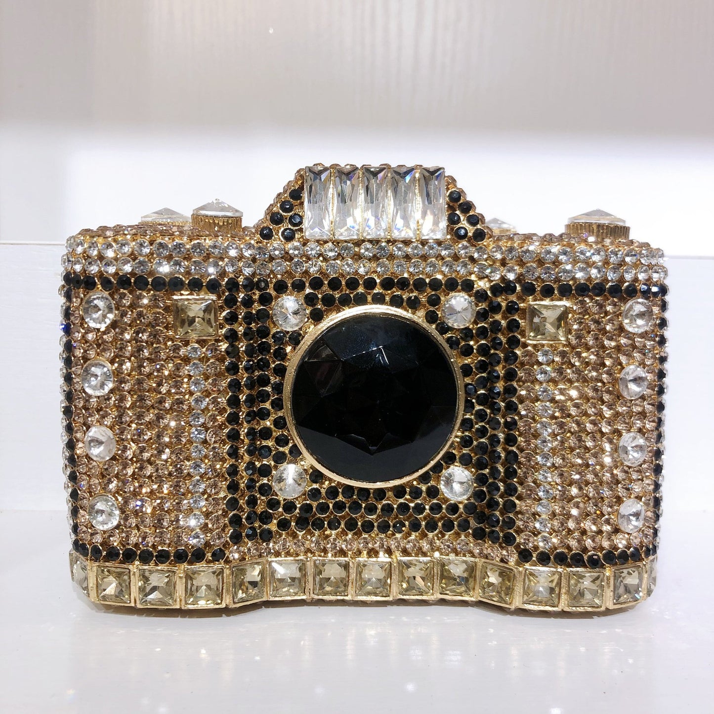 Strict Selection Diamond Hardware Banquet Hand Evening Bags