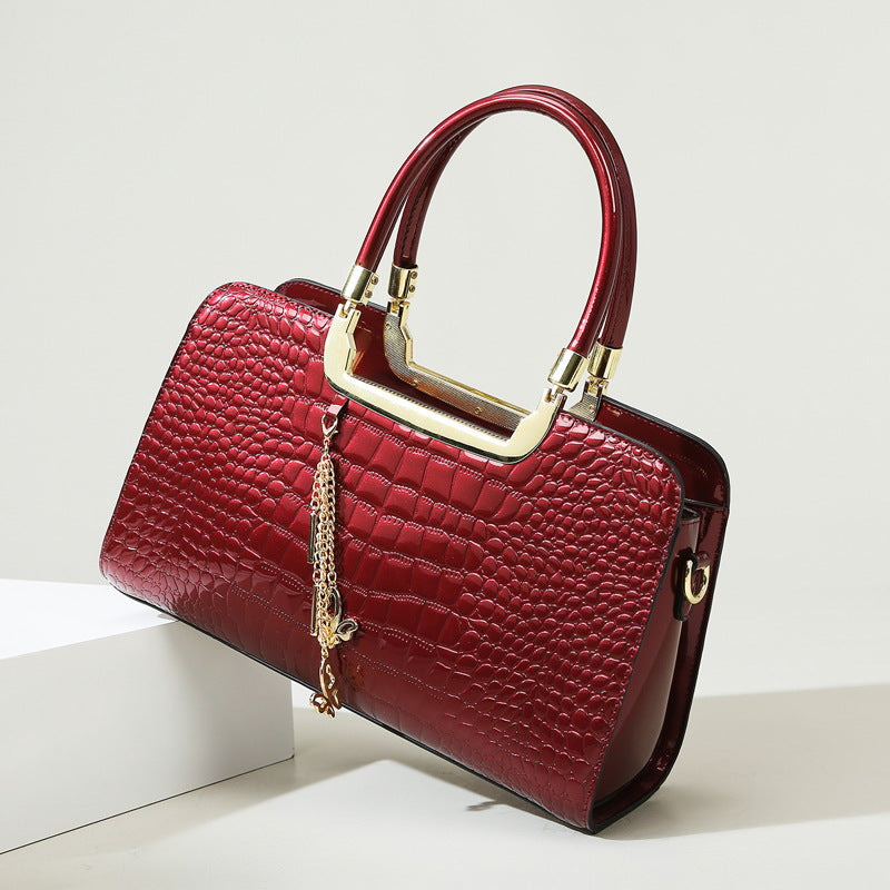 Women's Fashion Patent Leather Large Capacity High-grade Crocodile Bags