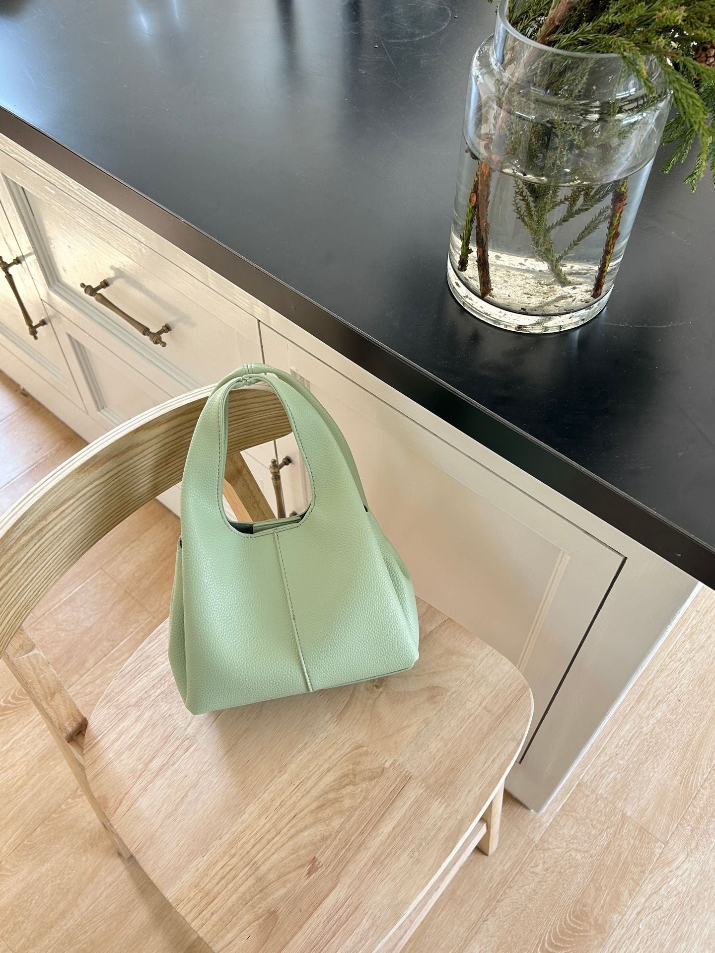 Cool Women's Basket Simple Large Capacity Shoulder Bags