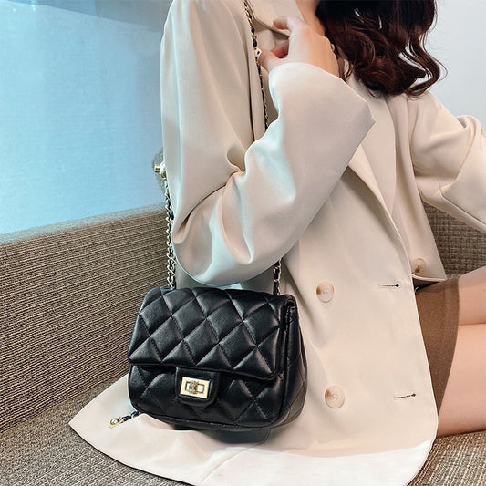 Women's Cattle Leather Street Fashion Golden Ball Shoulder Bags